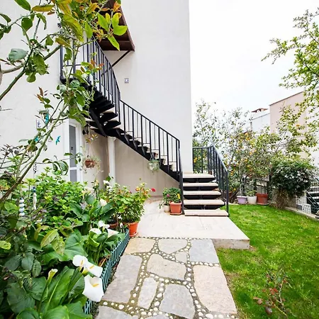 Gorgeous Villa With Balcony, Sea And Nature View, Shared Pool And Backyard In Bodrum * Yalıkavak