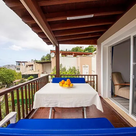 Apartmán Gorgeous Villa With Balcony, Sea And Nature View, Shared Pool And Backyard In Bodrum